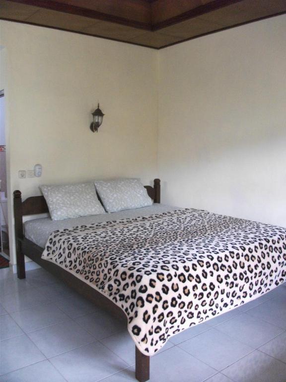 Tude S Family Homestay Hotel Ubud Reviews Photos Prices - 