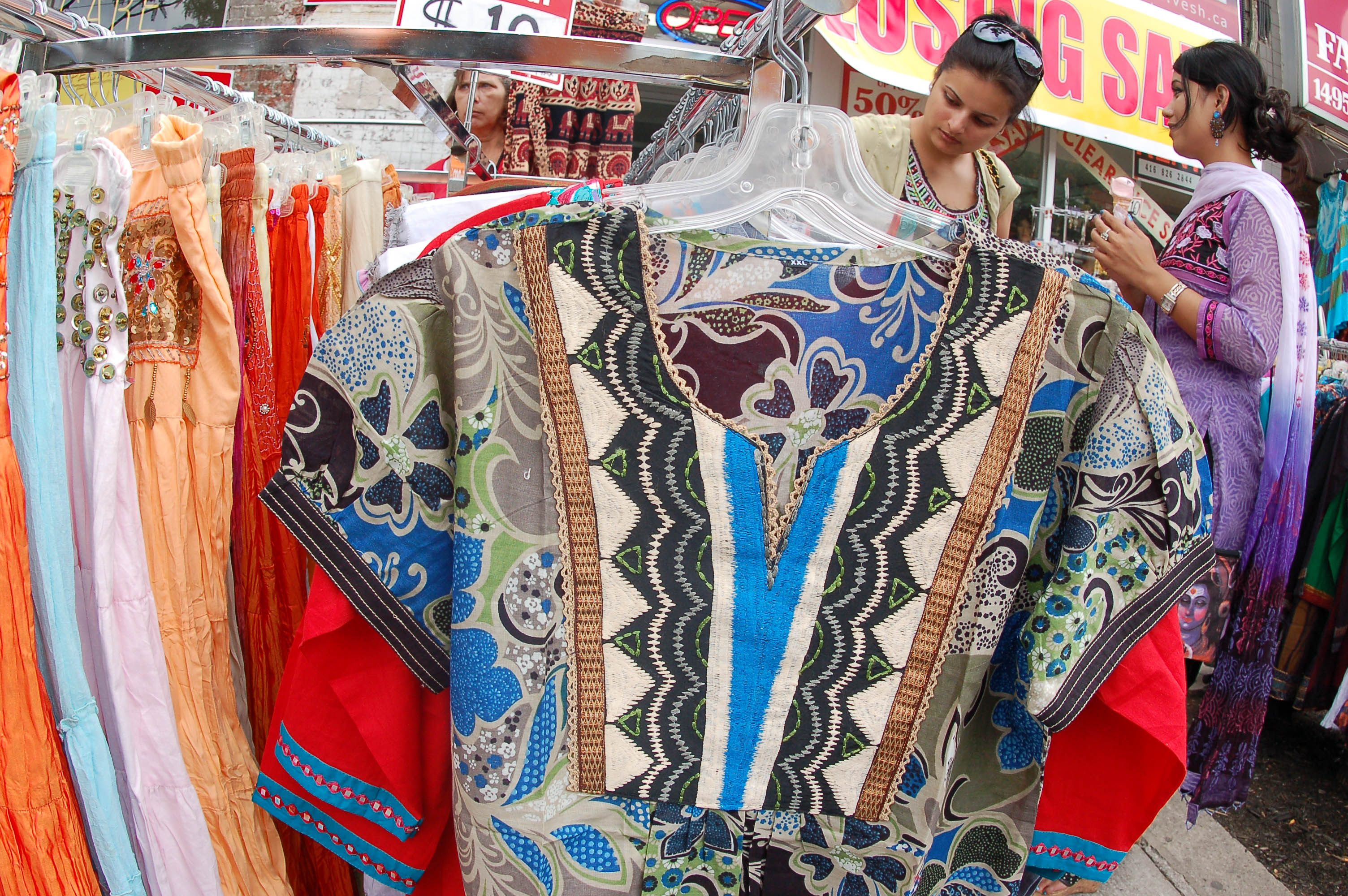 22 local bazaars haats in Agra | shopping in Agra