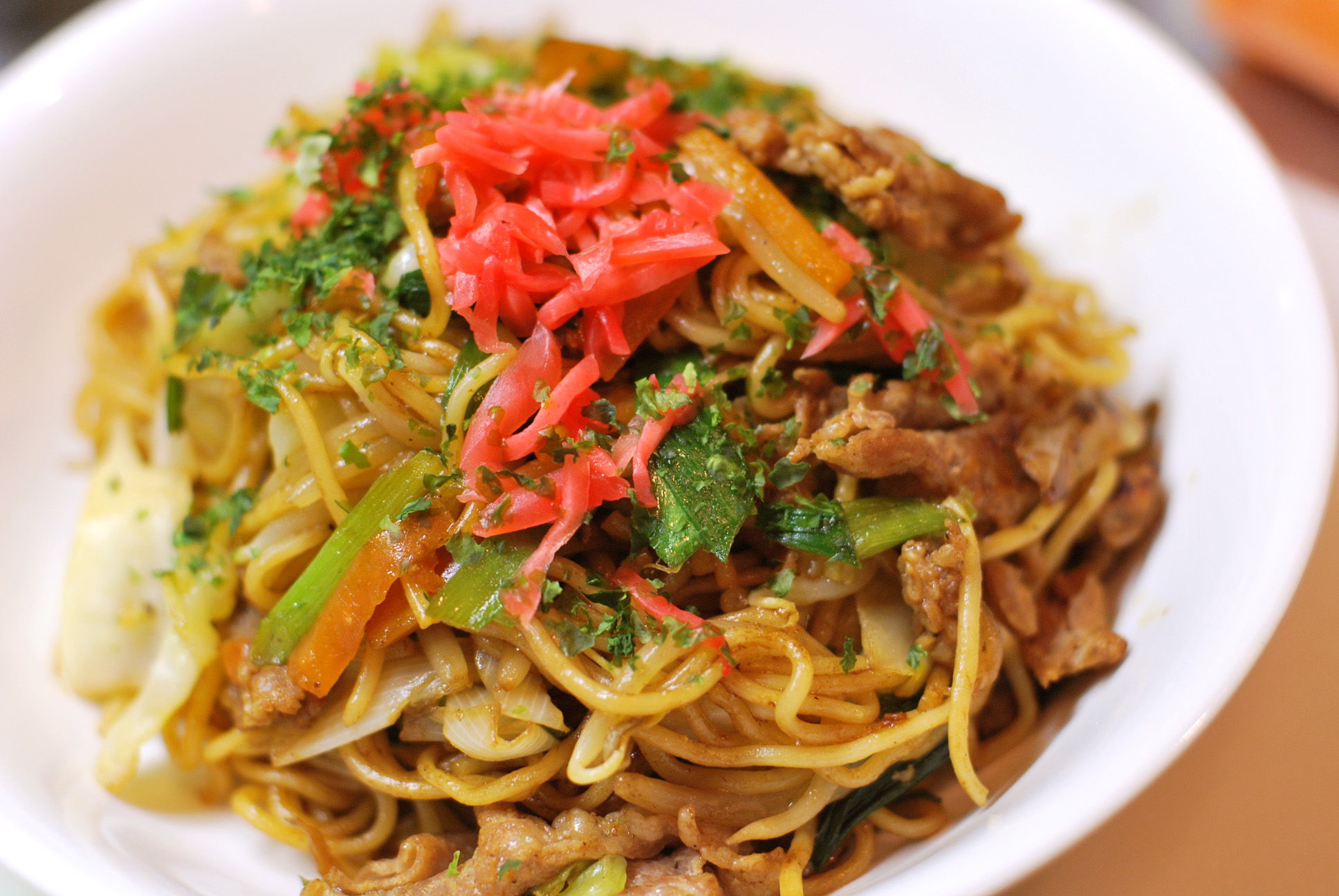 Сен сой якисоба. Соус Якисоба. Соус Wok Yakisoba. Якисоба блюдо. Японский соус для Якисоба.