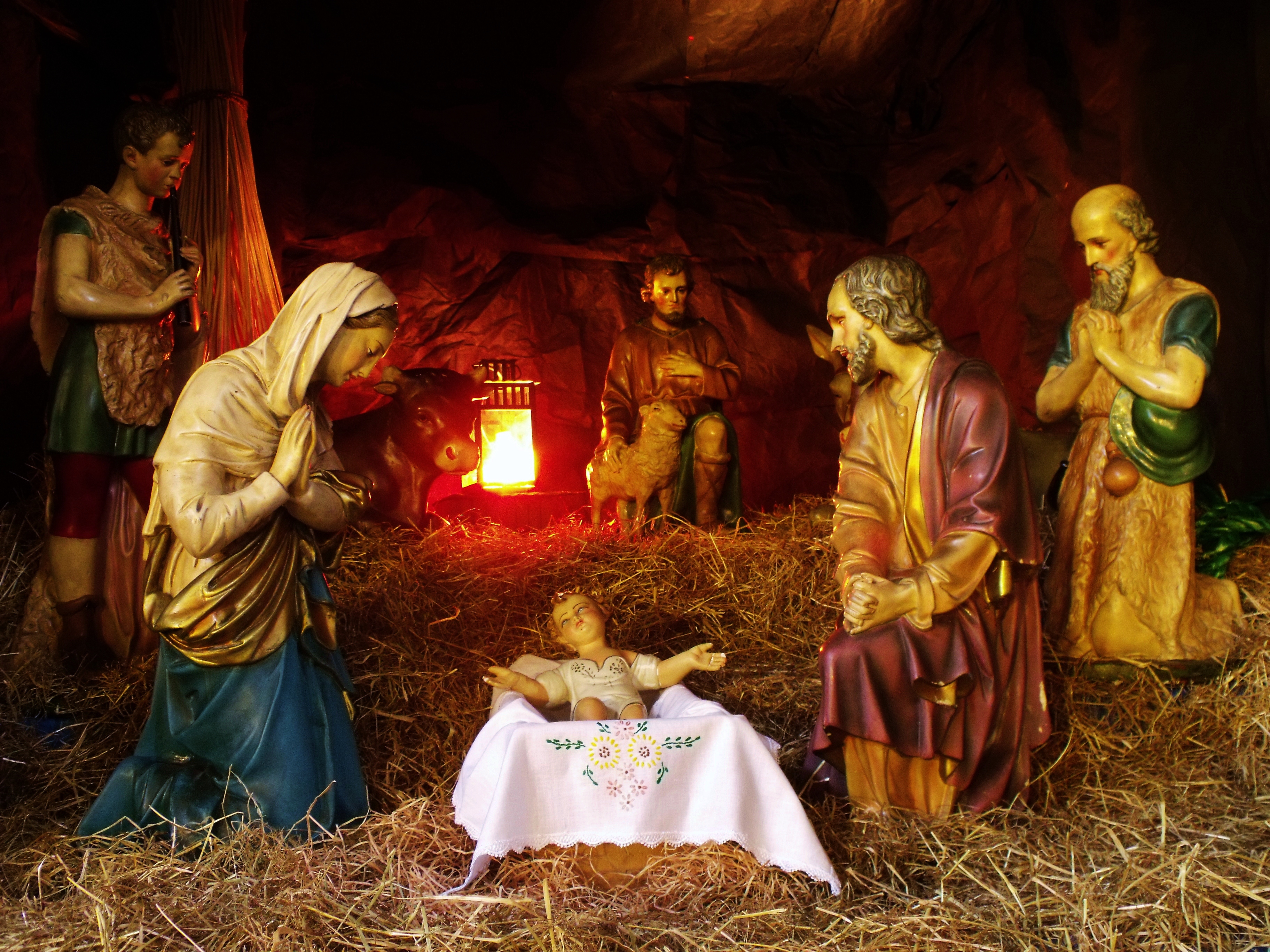 Рождество христово как отмечают. Вертеп Иисуса Христа. Рождество Христово. Католический вертеп. С праздником Рождества Христова.