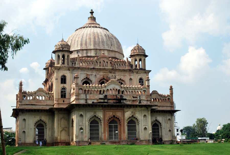 21 monuments in of Lucknow history culture of Lucknow