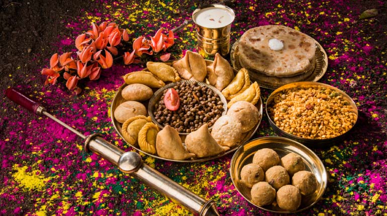 Yummy Yum: 5 Mouth-Watering Holi Dishes You Must Try