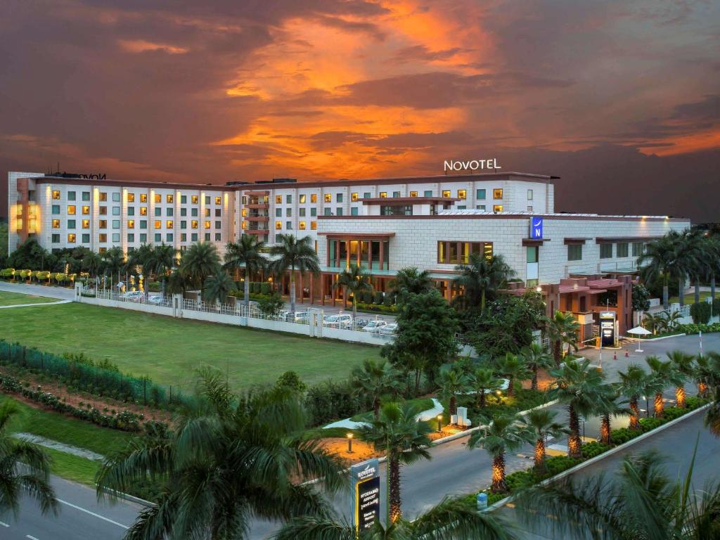 44 Hotels Near Escape Water And Adventure Park Shamshabad Novotel Hyderabad Airport