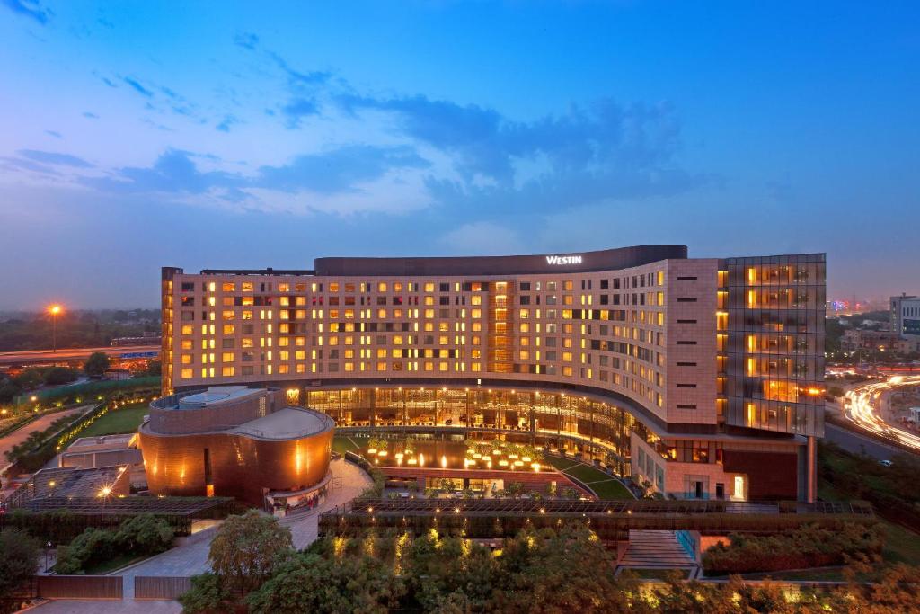 The Oberoi Gurgaon Hotel Gurugram Reviews, Photos, Prices. Check-in ...